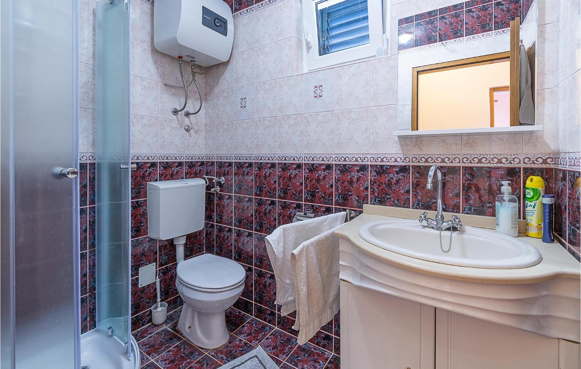 1 Bedroom Nice Apartment In Betiga Barbariga Εξωτερικό φωτογραφία